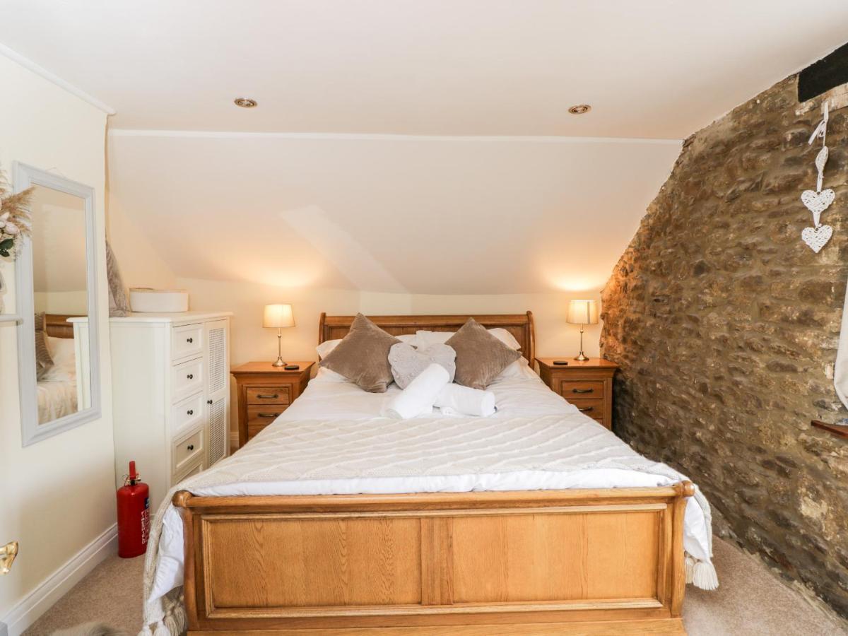Corner Cottage Malmesbury Bagian luar foto